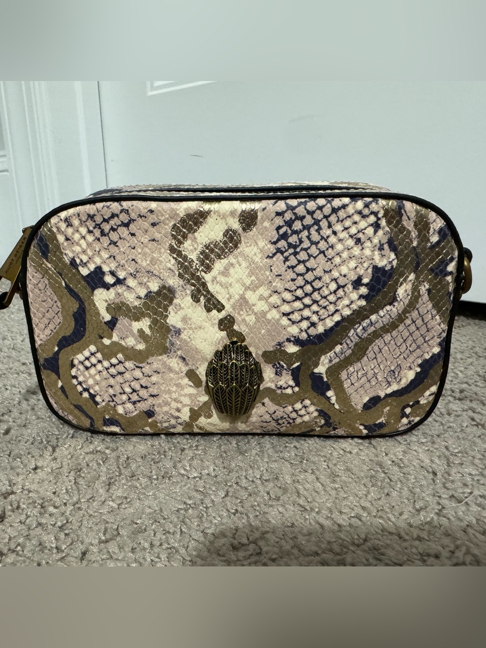 Beautiful Kurt Geiger pink cream gold snake print guitar strap crossbody bag new